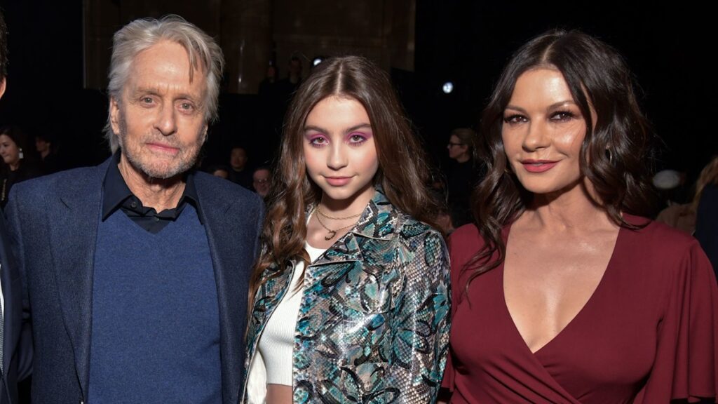 Michael Douglas’ mini-me daughter Carys, 21, looks unreal in fresh-faced vacation photos