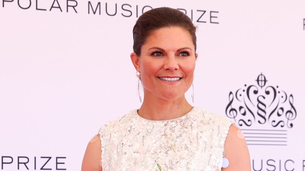Crown Princess Victoria stuns in bodycon H&M sequins and strappy heels