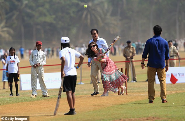 Swinging like a natural, Kate enjoyed a game of cricket with India's former captain Sachin Tendulka in 2016