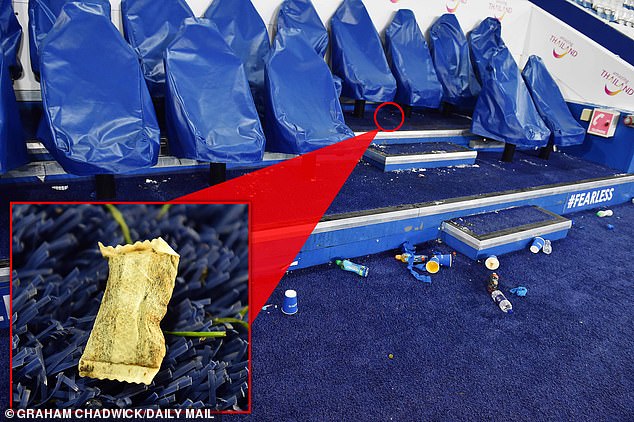 Snus pouches thrown into the stands were found scattered during a Leicester vs Chelsea match in 2018