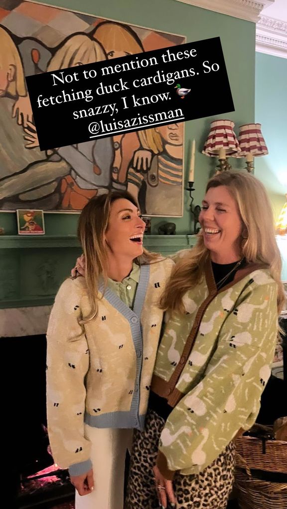 Carrie poses in duck-themed outfits with her friend Luisa Zissman
