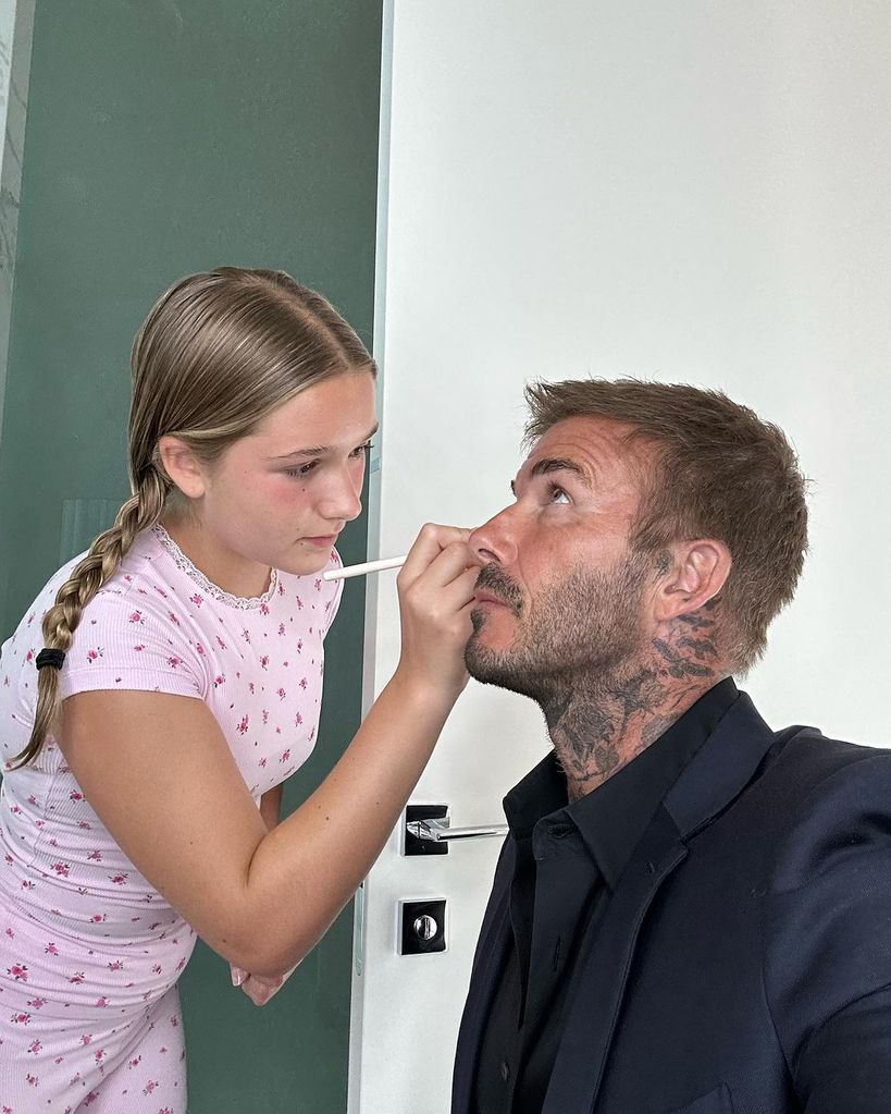 Harper did her father David Beckham's makeup