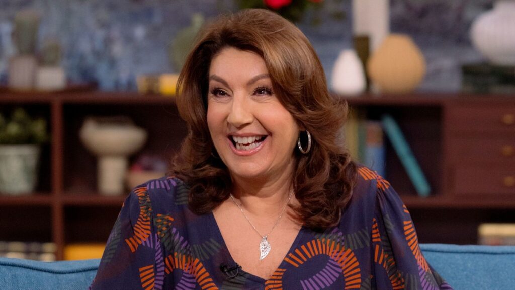 Loose Women’s Jane McDonald causes a stir in skinny jeans for major announcement
