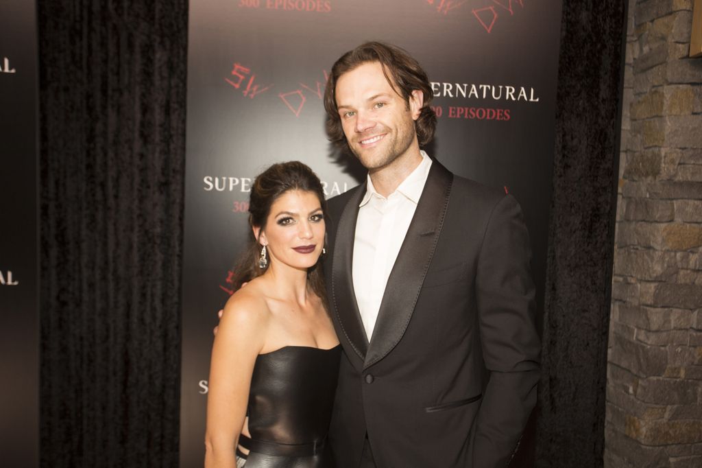 Actors Genevieve Padalecki and Jared Padalecki were in attendance on the red carpet. "divine" The 300th episode will be celebrated at Pratt Hall on November 16, 2018 
