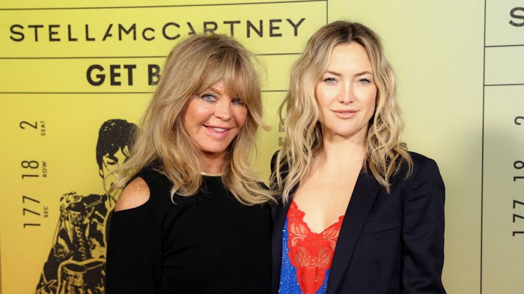Goldie Hawn’s oldest grandson twins with baby sister in adorable video with mom Kate Hudson