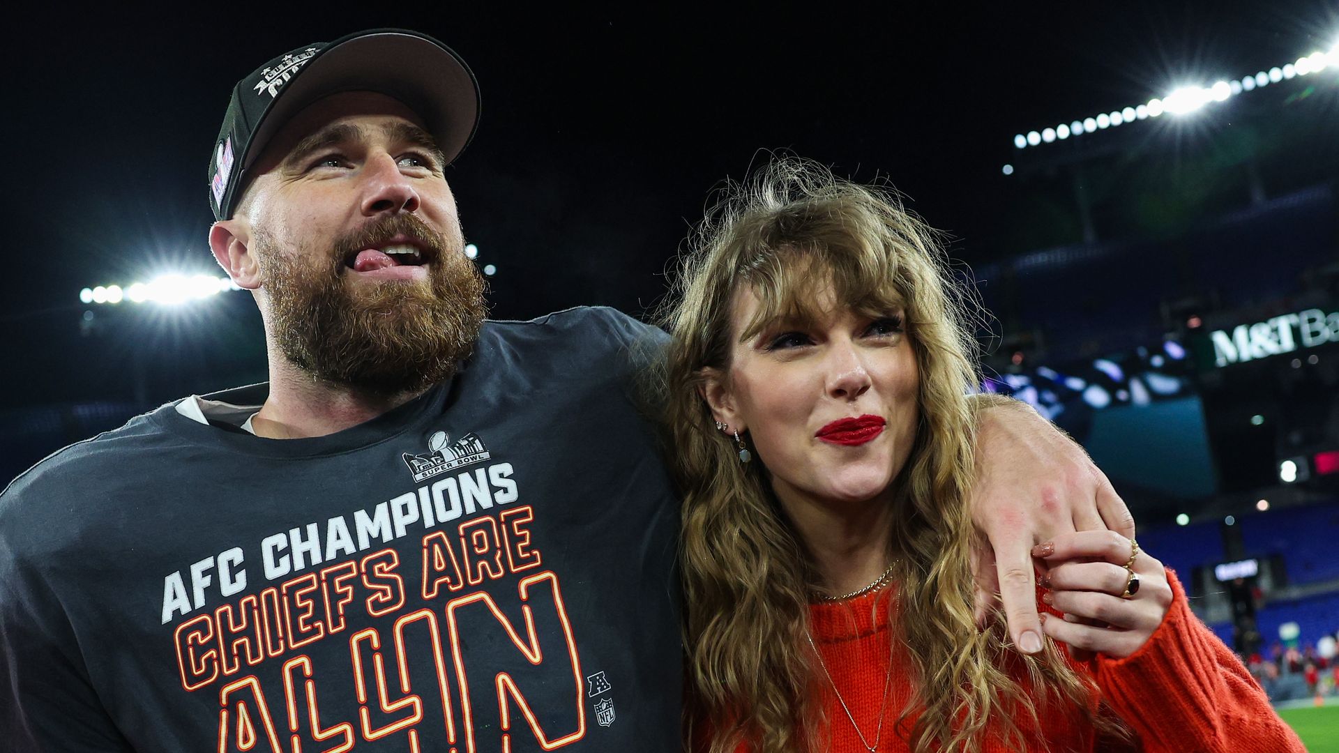 75b0b39fb661 taylor swift travis kelce engagement