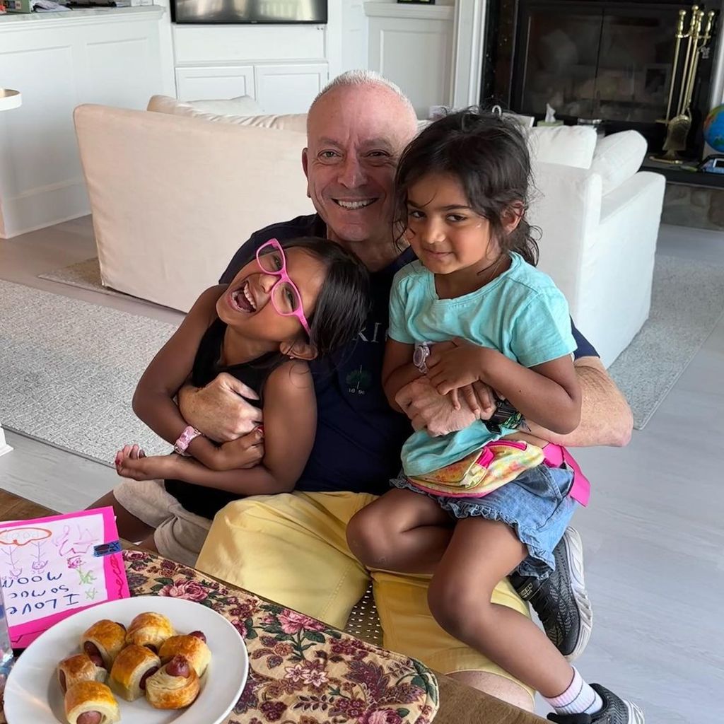 Hoda Kotb's ex-husband Joel Schiffman with his daughters