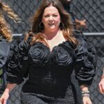 Melissa McCarthy showcases her incredible weight loss in waist-cinching black dress