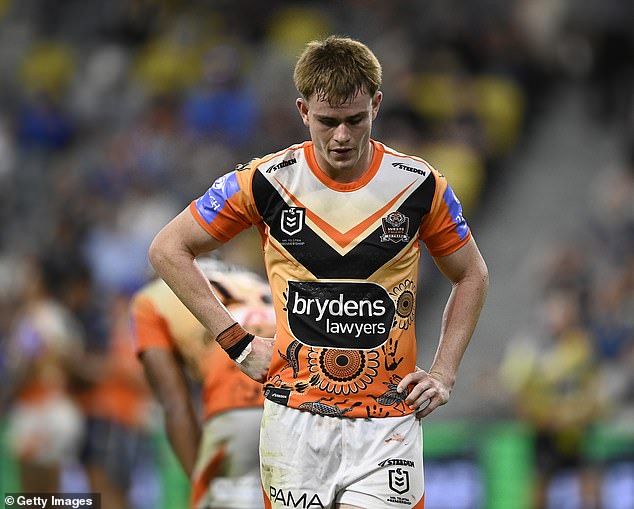 Mark Geyer blasts Wests Tigers youngsters Lachlan Galvin and Stefano Utoikamanu for wanting early exit from struggling club