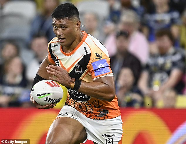 Talented player Stefano Utoikamanu also wants out of the Wests Tigers.