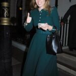 A royal thumbs up! Princess Beatrice flashes grin as she leaves swanky private members club Oswald’s