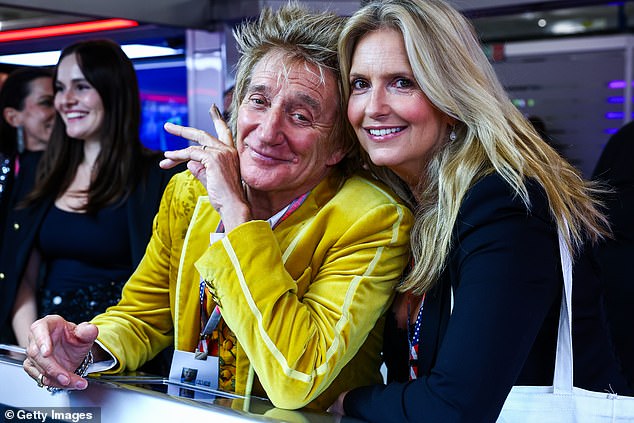 Penny Lancaster, 53, reveals she had a breakdown and Loose Women staged an intervention as she struggled with undiagnosed menopause: ‘I threw plates across the kitchen, Rod stood there in shock’