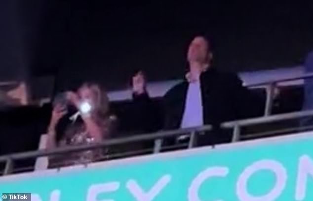 Prince William has thrilled fans after being seen 'dad dancing' at Taylor Swift's Wembley concert last night