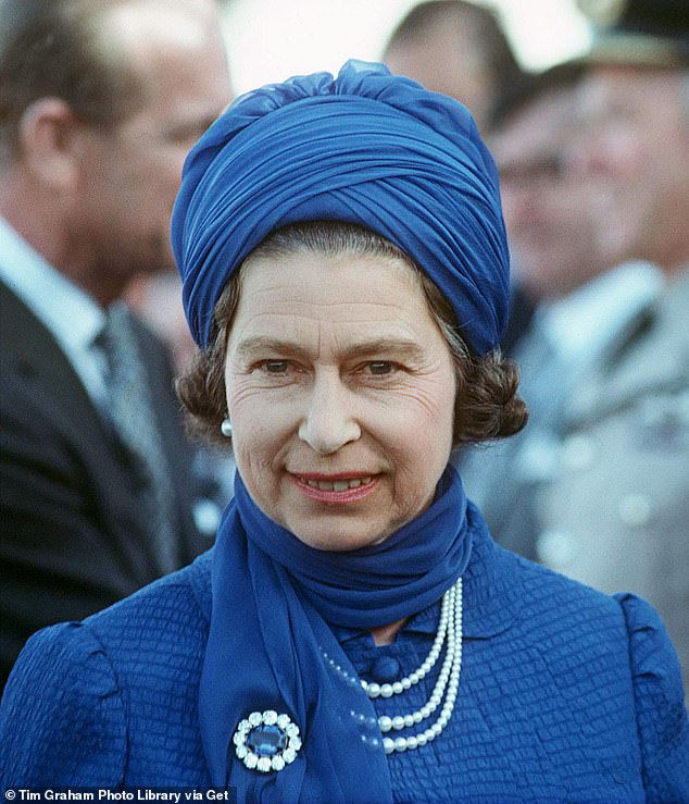 Queen Elizabeth II wearing the Prince Albert brooch in Saudi Arabia in 1979