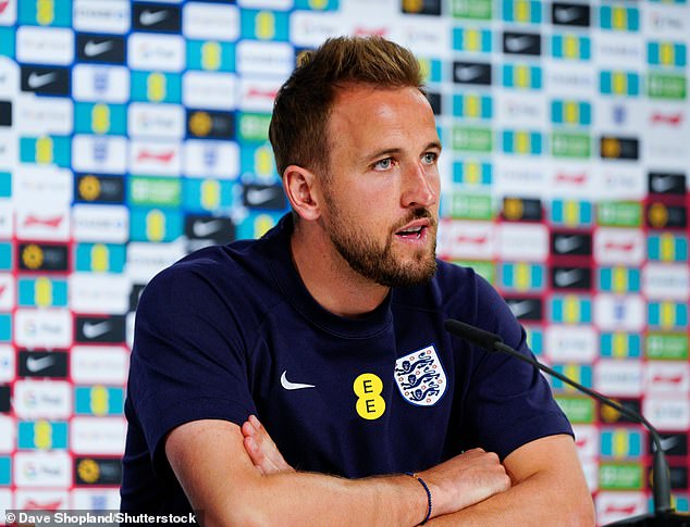 Harry Kane hits back at Lineker's comments ahead of England's final group stage match