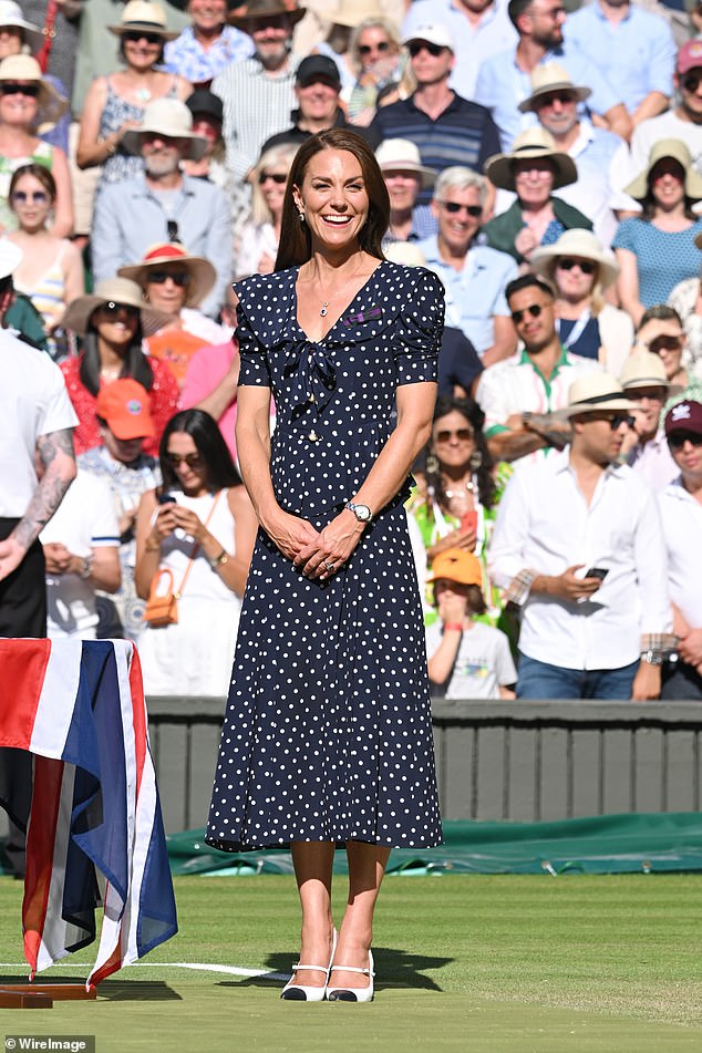 For the men's singles final in 2022, Kate wore a second dress by Alessandra Rich and paired the look with her sapphire and diamond parure