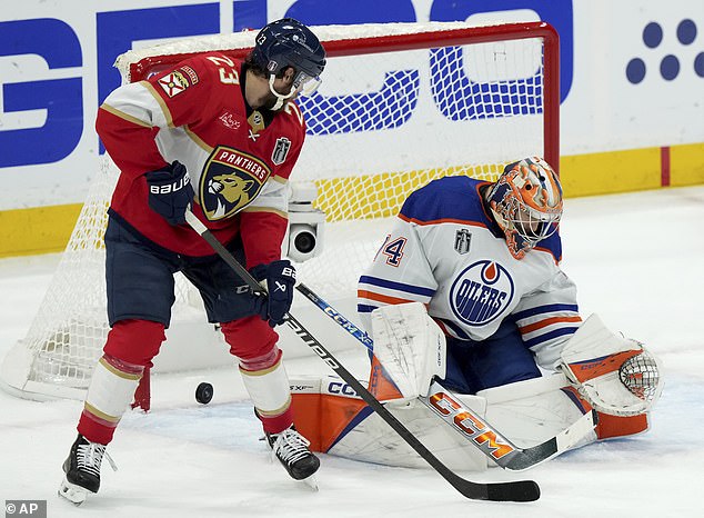 Carter Verhaeghe gave Florida a 1–0 lead after scoring just five minutes into the first period.