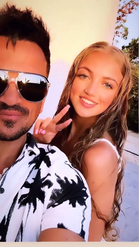 Peter Andre taking a selfie with the princess