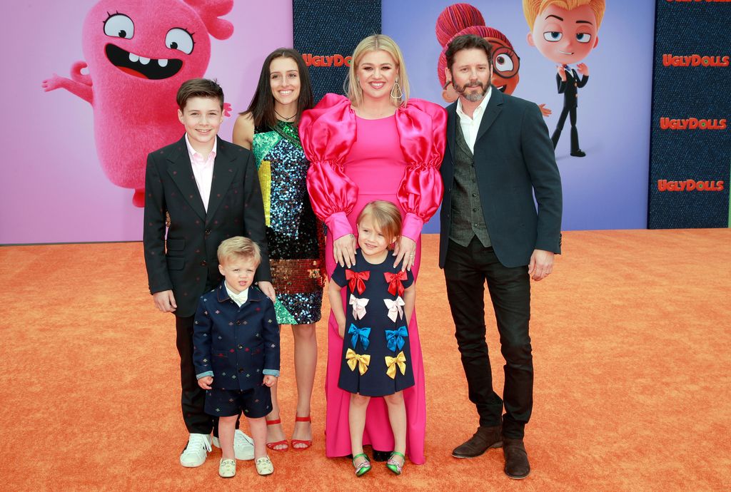 Kelly, Brandon and the kids on the red carpet 