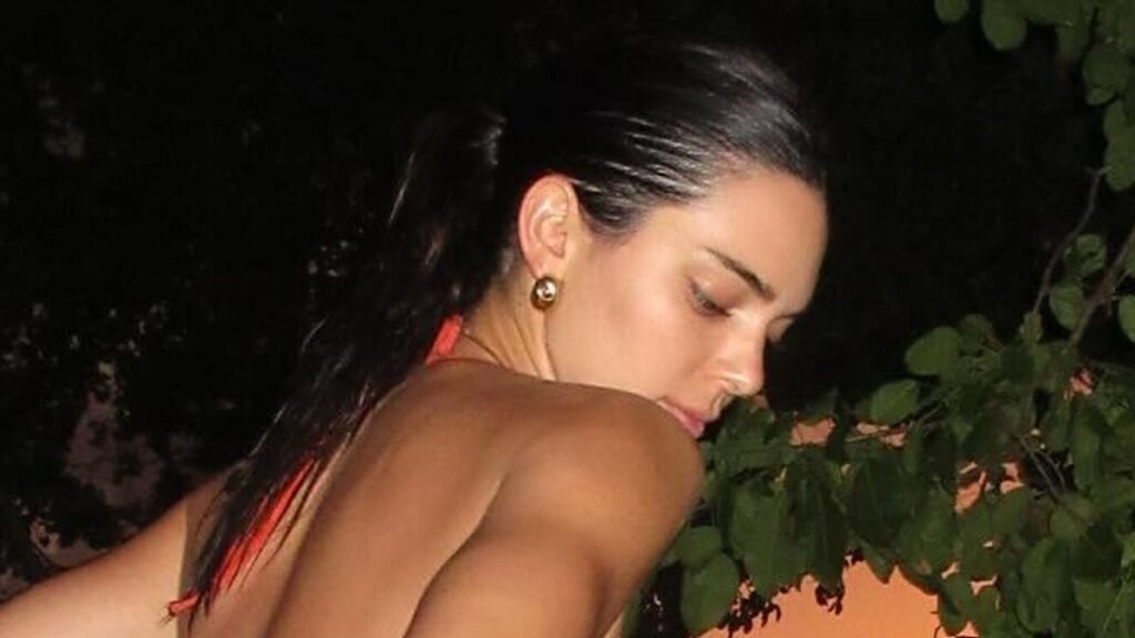 Kendall Jenner looks like a film star in seriously tiny bikini