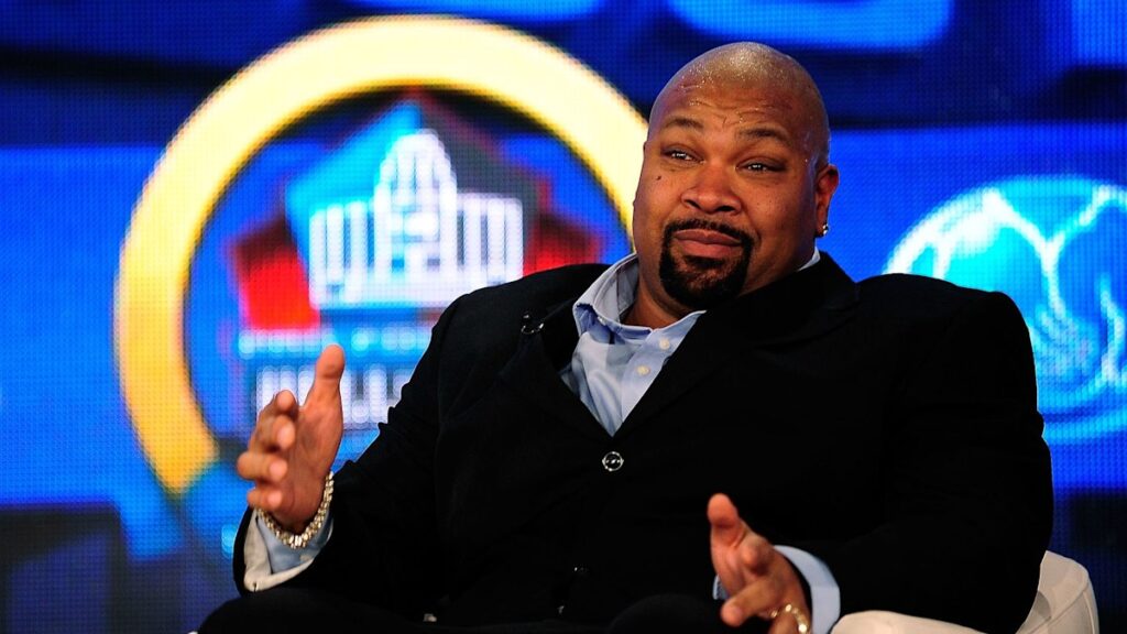 Legendary NFL player Larry Allen’s daughter breaks silence on his sudden death at 52 during family vacation
