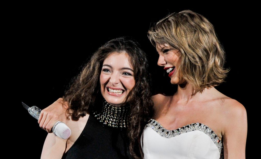 WASHINGTON, DC - JULY 13: Taylor Swift and Lorde perform onstage during The 1989 World Tour Live at Nationals Park in Washington, DC on July 13, 2015. (Photo: Chris Connor/LP5/Getty Images for TAS)