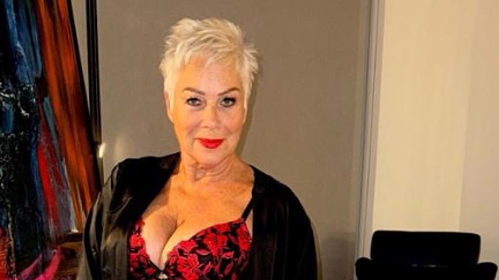 Loose Women star Denise Welch laps up attention in sheer dress for surprise reunion