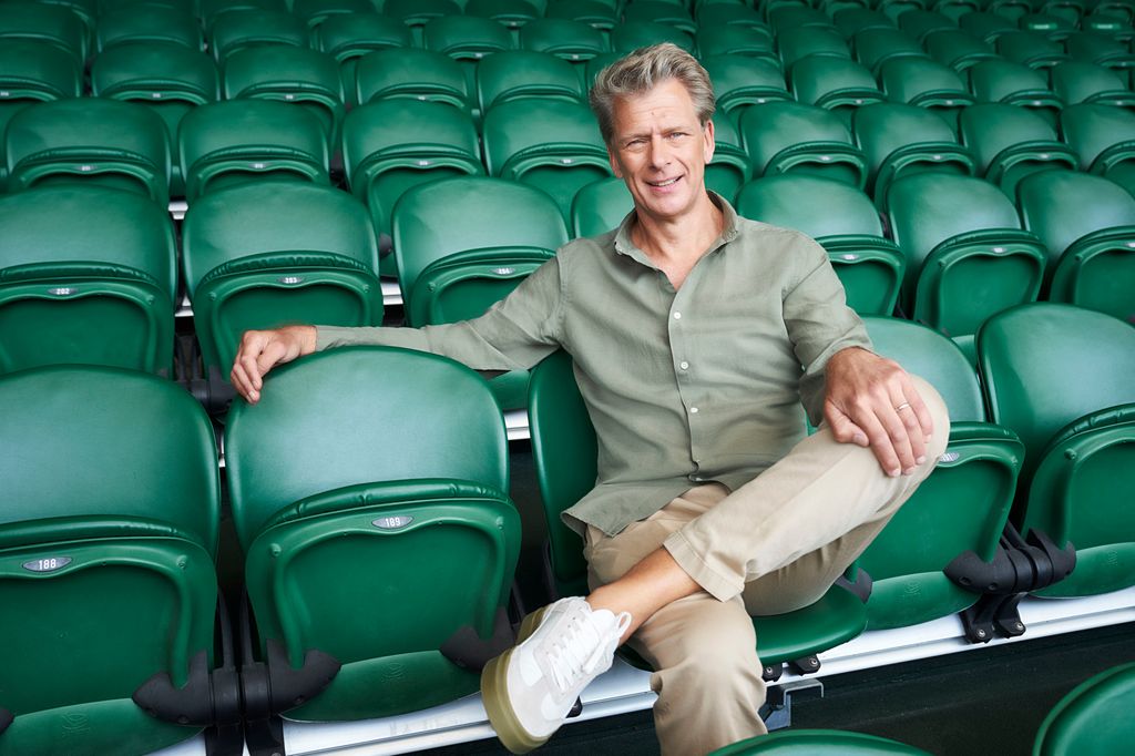 Andrew Castle is the commentator for Wimbledon 2024