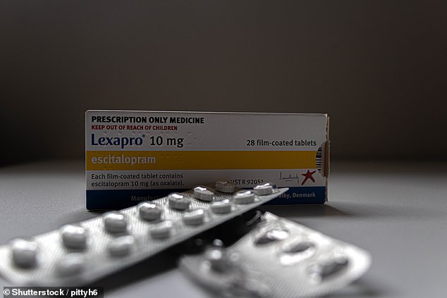 The risk of at least a 5% increase in baseline weight was 15% lower for bupropion (Wellbutrin) and higher for escitalopram (Lexapro).