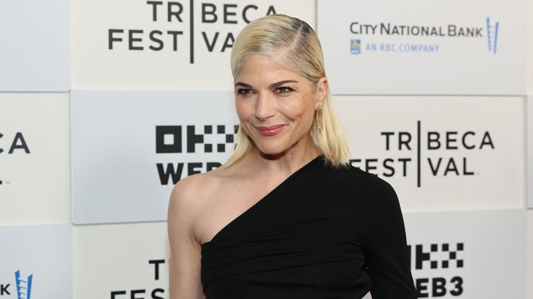 She couldn't be more beautiful! Selma Blair boasts of being a 'therapist' at the Tribeca Film Festival