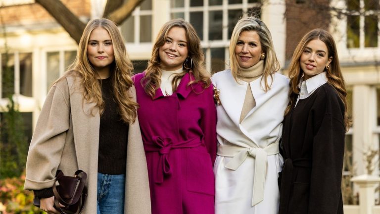 Queen Maxima and her daughters dazzled in trendy coats in their traditional poses in Amsterdam