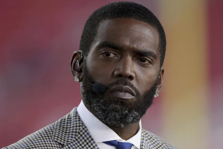 Randy Moss will withdraw from ESPN's Sunday NFL Countdown due to health reasons