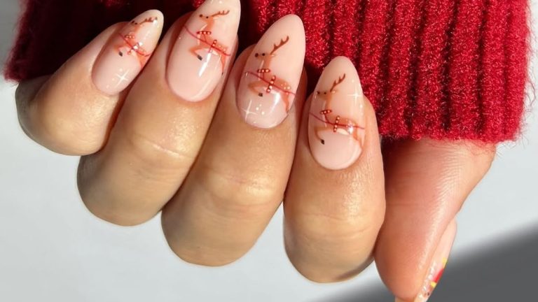 50 Christmas Nail Designs You'll Want to Copy