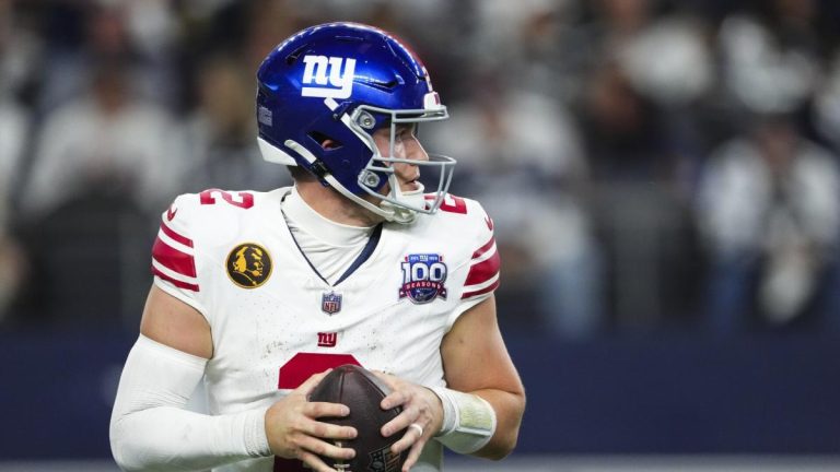 Drew Lock will start again for the Giants